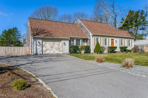 81 Witchwood Rd, Yarmouth, MA 02664 exterior