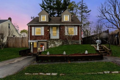 6 Ellestuen Rd, Worcester, MA 01606 exterior