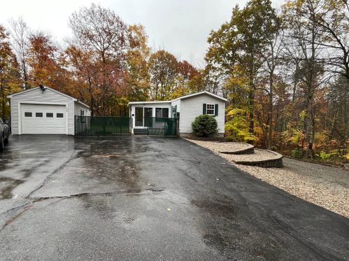 29 Deer Run Rd, Middleton, NH 03830 exterior