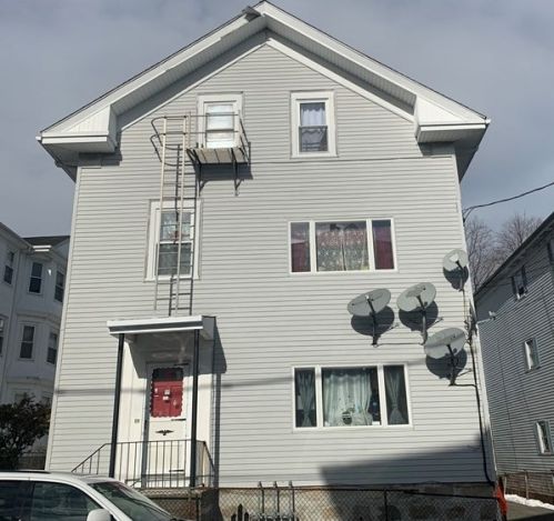 194 Buffinton St, Fall River, MA 02726 exterior