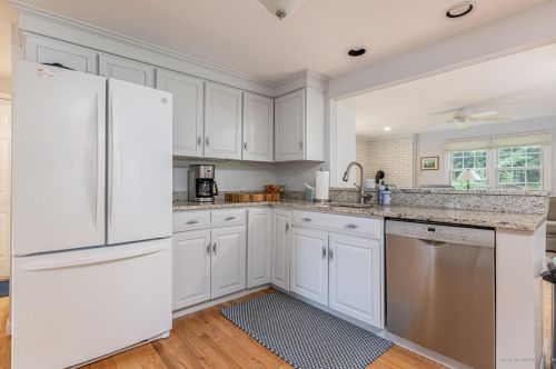 13 Brentwood Rd, Cape-Elizabeth, ME exterior