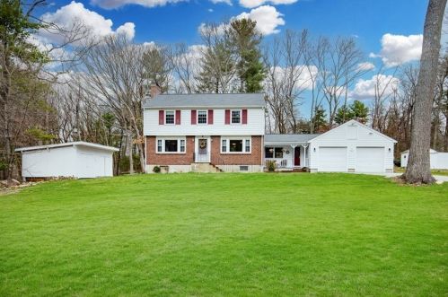 11 Putney Cir, Billerica, MA 01821 exterior