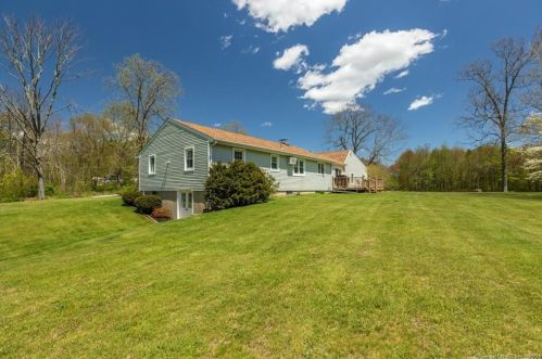 15 Carrier Rd, Colchester, CT 06415 exterior