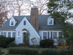 161 Woodcliff Rd, Newton, MA 02461 exterior