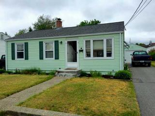 28 Dover St, Pawtucket, RI 02860 exterior