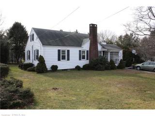 139 Killian Ave, Bridgeport, CT 06611 exterior