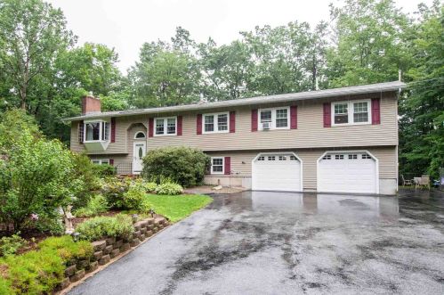 5 Waterview Dr, Amherst, NH 03031 exterior