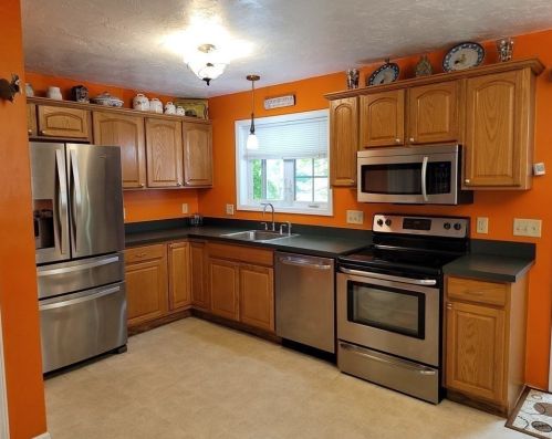 38 Vinton St, Worcester, MA 01605 exterior