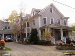 38 Everett St, Newton, MA 02459 exterior