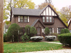 44 Fenno Rd, Newton, MA 02459 exterior