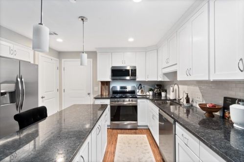 20 Saw Mill Dr, North Kingstown, RI 02852 exterior