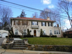 11 Sheffield Rd, Newton, MA 02460 exterior