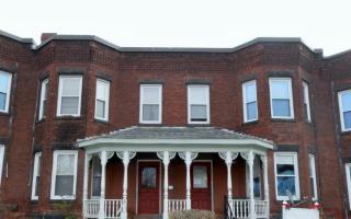 524 Pleasant St, Holyoke, MA 01040 exterior