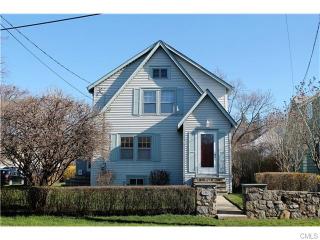 21 Winfield Ct, Norwalk, CT 06855 exterior