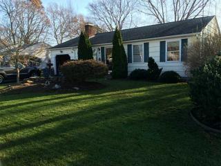 9 Pinehurst Rd, East-Providence, RI 02915 exterior