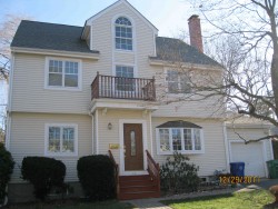 60 Hatfield Rd, Newton, MA 02465 exterior