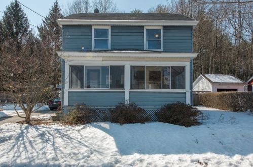 26 Grove St, Turners Falls, MA 01376 exterior