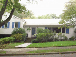 40 Helene Rd, Newton, MA 02468 exterior