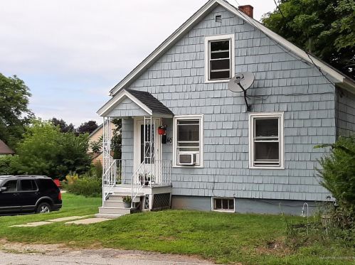 40 Highland Ave, Lewiston, ME 04240 exterior