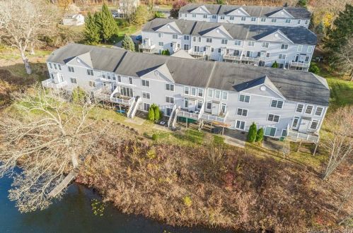 15 Canoe Birch Ct, Kensington, CT 06037 exterior