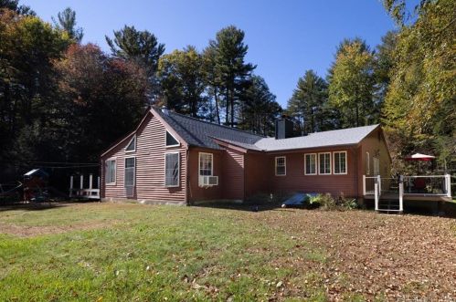 72 Maple Hollow Rd, New Hartford, CT 06057 exterior