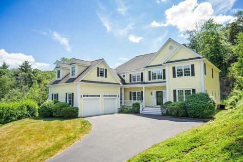 20 Deerpath Rd, Dedham, MA 02026 exterior