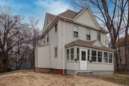 90 Summit St, Manchester, CT 06040 exterior