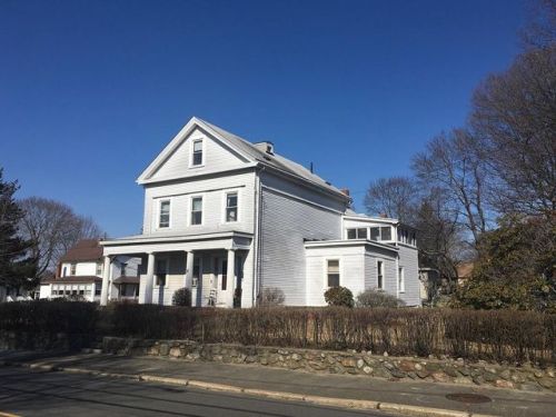 18 Green St, Woburn, MA 01801 exterior