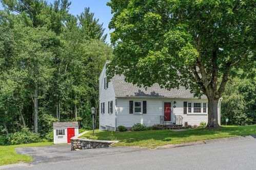 71 Sevoian Dr, Methuen, MA 01844 exterior