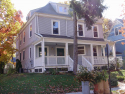 336 Lake Ave, Newton, MA 02461 exterior