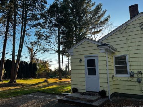 224 Elmridge Rd, Pawcatuck, CT 06379 exterior