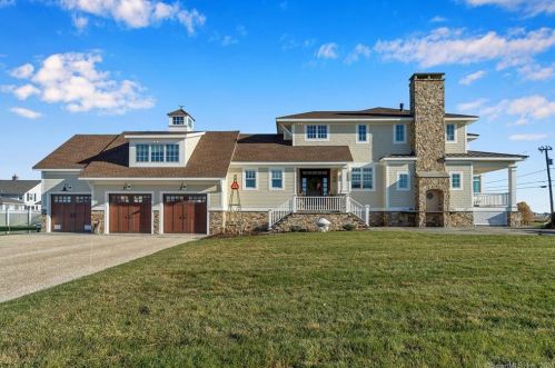19 Red Bird Trl, Fenwick, CT 06475 exterior