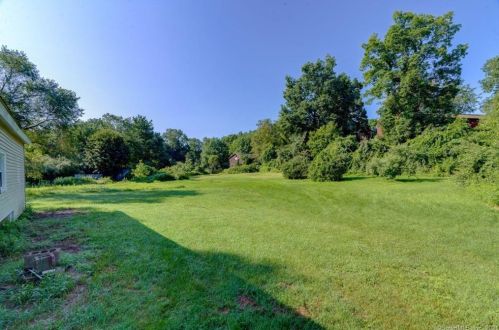 120 Cook Hill Rd, Exeter, CT 06249 exterior