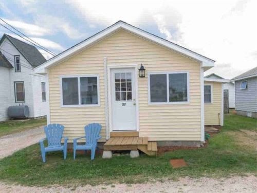 27 Tabernacle Rd, York, ME 03909 exterior