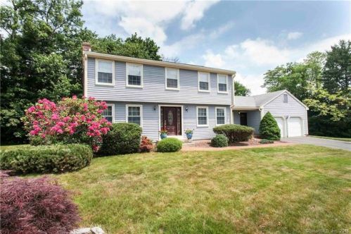 76 Lindsey Rd, Middletown, CT 06457 exterior