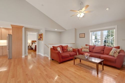 15 Barnstable Rd, Worcester, MA 01605 exterior