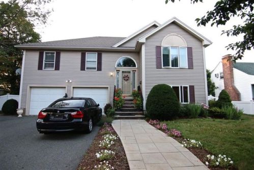 33 Highland Ave, Saugus, MA 01906 exterior