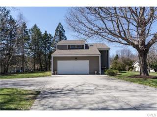 145 Isinglass Rd, Huntington, CT 06484 exterior