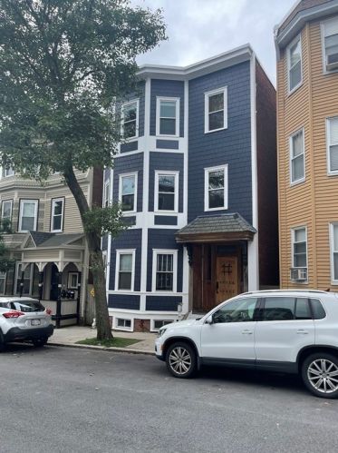 733 3Rd St, Roxbury Xing, MA 02127 exterior