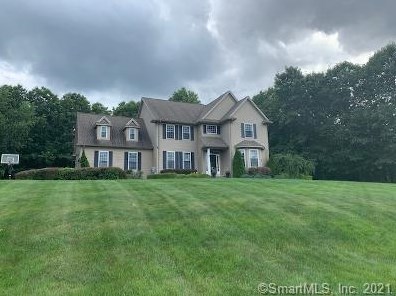 36 Arvida Rd, Waterbury, CT 06716 exterior