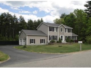 24 Victoria Dr, Epping, NH 03042 exterior