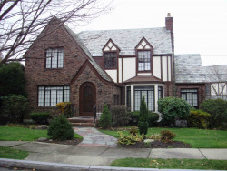 3 Exmoor Rd, Newton, MA 02459 exterior