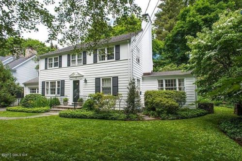 33 Perryridge Rd, Greenwich, CT 06830 exterior