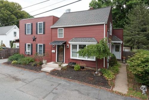 25 Quincy St, Abington, MA 02351 exterior