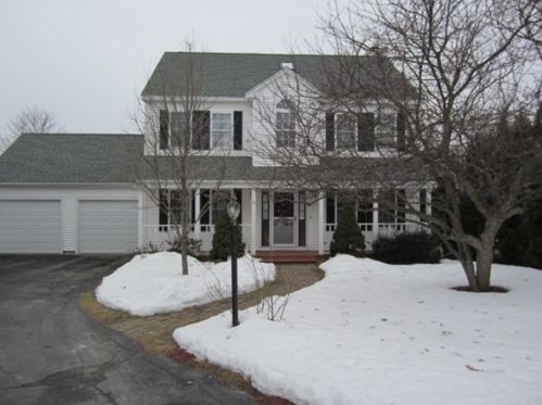 9 Christy Ct, Worcester, MA 01606 exterior