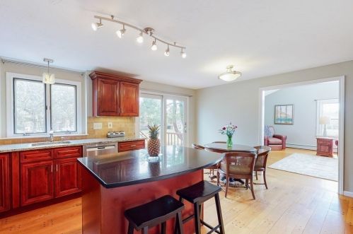 2 Shepherd Ln, Medfield, MA 02052 exterior