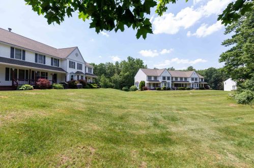 78 Lochmere Ln, Nashua, NH 03063 exterior