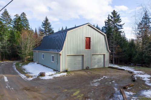 42 Paas Head Rd, Stockton Springs, ME 04981 exterior