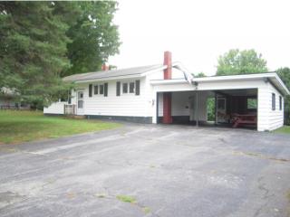 7 Crescent St, Barre, VT 05641 exterior