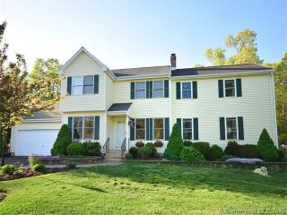 51 Chelsea Rdg, Vernon, CT 06066 exterior